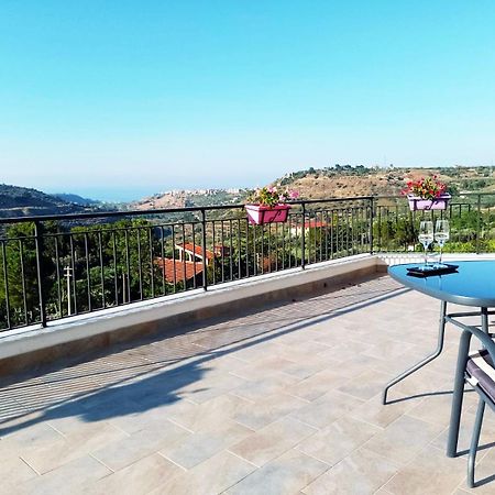 Granatelli Holiday Home Altavilla Milicia Exterior foto